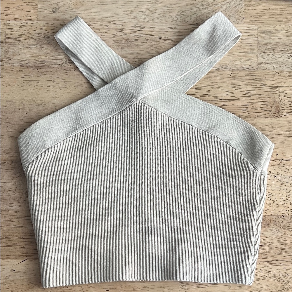 Aritzia cropped top